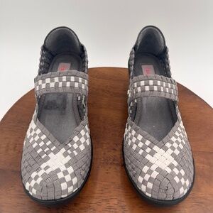 BARETRAP Ursula Size 8M Wedge Basket Weave Woven Mary Jane Shoes Slip On Casual